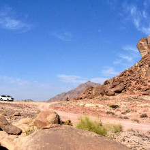 saudi arabia 4wd vehicles split rock