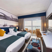 Mecure Forsan Island room with double beds Mecure Forsan Island room with double beds