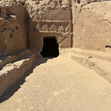 tomb entrance midian tomb entrance midian