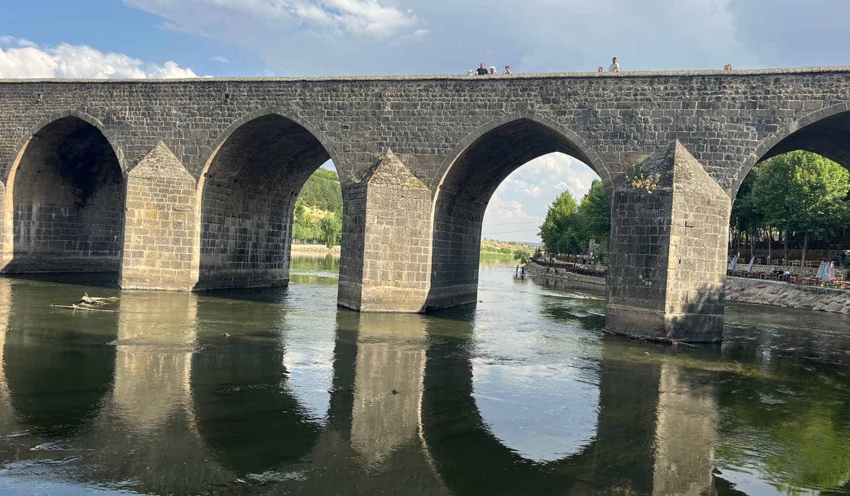 Ten Eyed Bridge
